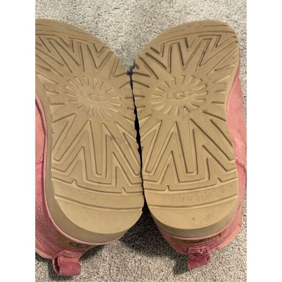 UGG CLASSIC ULTRA MINI PINK BLOSSOM SHEARLING LINED BOOT US 8, $200 - Picture 3 of 8